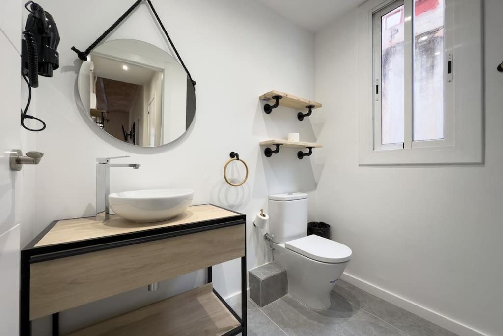 Bebarceloner Sants Apartments - 2 Bedrooms Exterior photo